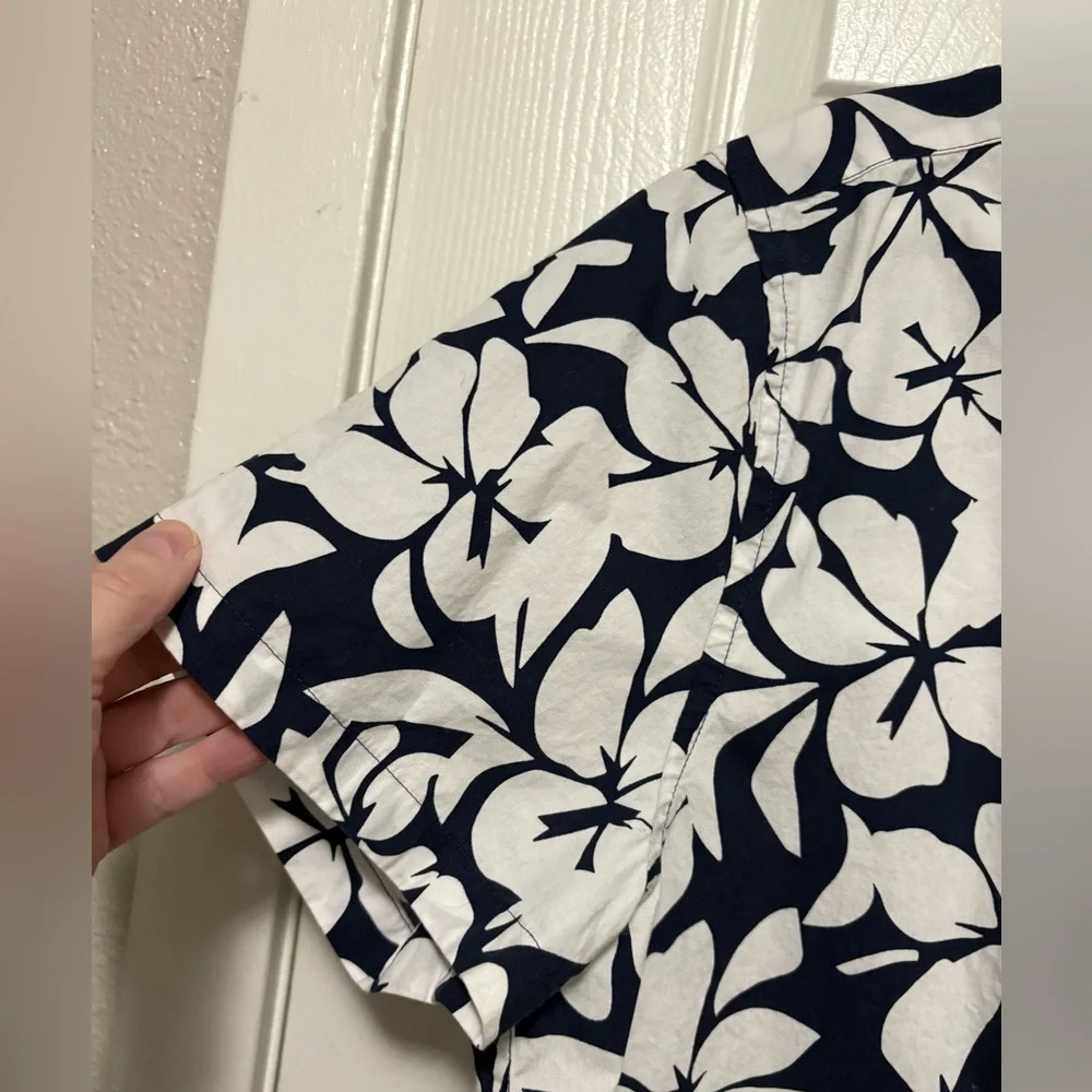 *J. Crew Navy and White Hawaiian Floral Men's Slim Short Sleeve XL Shirt #IR